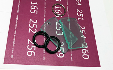 kompakte schlüsselanhänger individuell bedrucken